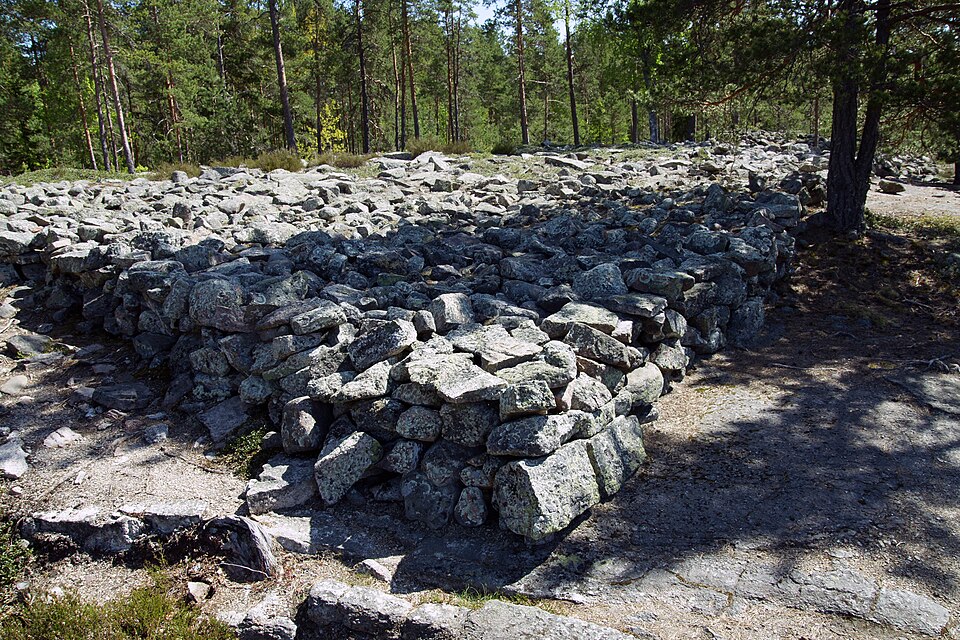 Sammallahdenmäki, Finland
