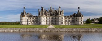 The Loire Valley between Sully-sur-Loire and Chalonnes, France