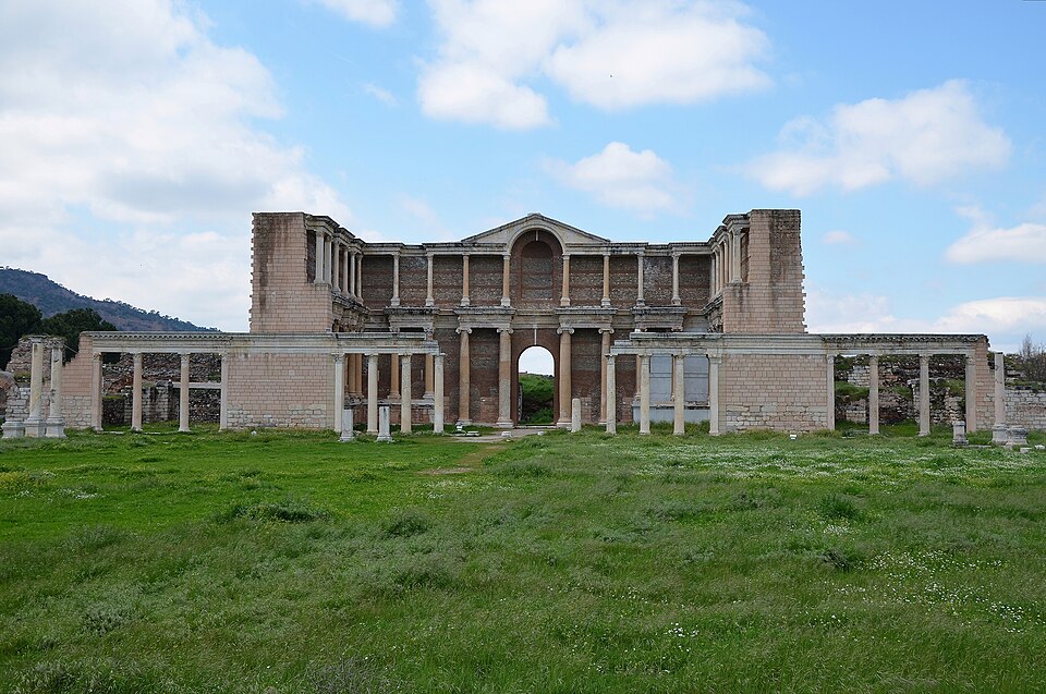 Sardis and the Lydian Tumuli of Bin Tepe, Türkiye